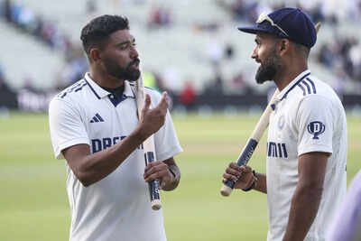 'Do bhai...': Arshdeep Singh addresses Mohammed Siraj and Akash Deep with a new moniker - WATCH