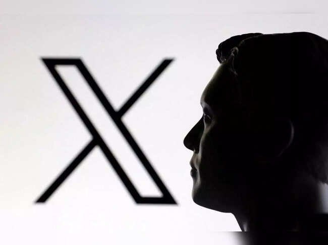 Image for Twitter outage: Musk's X down for thousands of US users, Downdetector shows